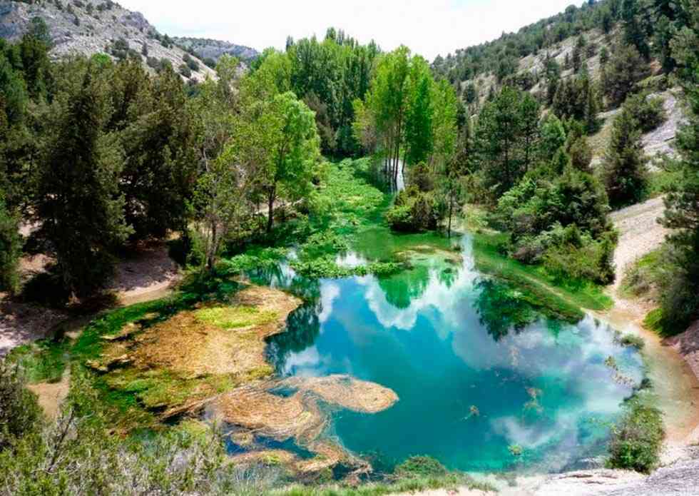 La Junta limpia La Fuentona, afectada por dos tormentas La Junta limpia La Fuentona, afectada por dos tormentas