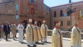 Cinco obispos en la celebración de San Pedro de Osma Cinco obispos en la celebración de San Pedro de Osma