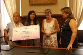 Entrega a ASPACE de recaudación de mercadillo solidario Entrega a ASPACE de recaudación de mercadillo solidario