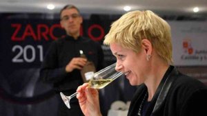 Más de 1.800 muestras de vinos se citan en Premios Zarcillo Más de 1.800 muestras de vinos se citan en Premios Zarcillo