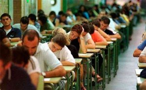 CSIF vigilará que Gobierno acumule plazas de docentes sin cubrir CSIF vigilará que Gobierno acumule plazas de docentes sin cubrir