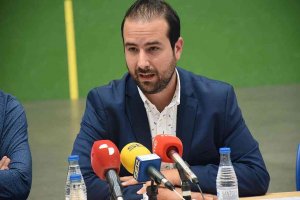 Hernández: "Lo que queremos es que el Numancia siga estando en Soria" Hernández: "Lo que queremos es que el Numancia siga estando en Soria"