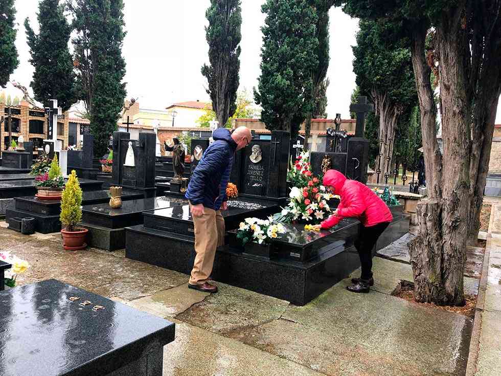 Ólvega se prepara para el Día de Todos los Santos Ólvega se prepara para el Día de Todos los Santos