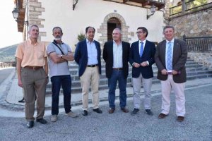 Arranz alaba a Cabrejas del Pinar por impulsar la feria forestal Arranz alaba a Cabrejas del Pinar por impulsar la feria forestal