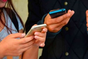 Tres de cada cinco trabajadores responden a mails del trabajo en su tiempo libre Tres de cada cinco trabajadores responden a mails del trabajo en su tiempo libre