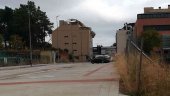 Una grúa se precipita en bloque de viviendas en Camaretas Una grúa se precipita en bloque de viviendas en Camaretas