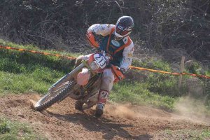 Un centenar de participantes en la XVII edición de Enduro Resistencia Un centenar de participantes en la XVII edición de Enduro Resistencia