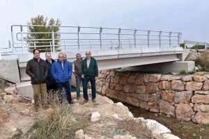 La Junta mejora accesibilidad con cinco puentes sobre ríos Merdancho y Villares La Junta mejora accesibilidad con cinco puentes sobre ríos Merdancho y Villares