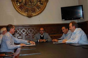 La Diputación subvencionará al sector porcino para que elimine purines La Diputación subvencionará al sector porcino para que elimine purines