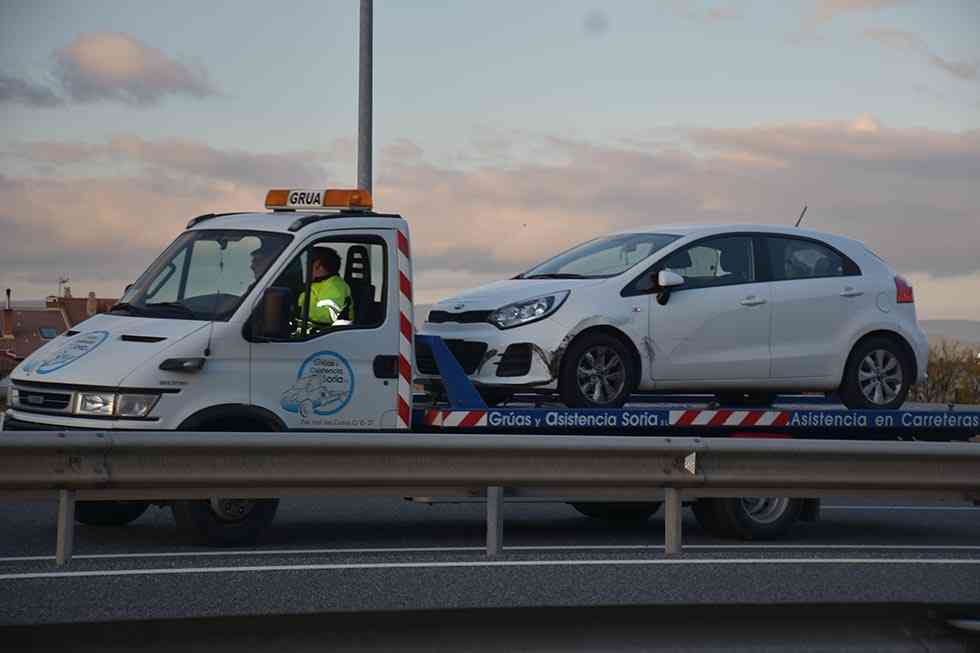 Un herido leve en un choque por alcance en circunvalación Un herido leve en un choque por alcance en circunvalación