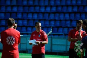 Oltra (Tenerife): "El Numancia rentabiliza los goles que marca" Oltra (Tenerife): "El Numancia rentabiliza los goles que marca"