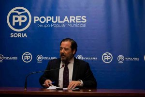 El PP insta al PSOE municipal a cumplir con la ley en contratos municipales El PP insta al PSOE municipal a cumplir con la ley en contratos municipales