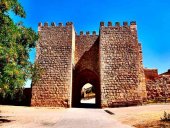 Aprobado el proyecto para restaurar la muralla de la puerta del Mercado Aprobado el proyecto para restaurar la muralla de la puerta del Mercado