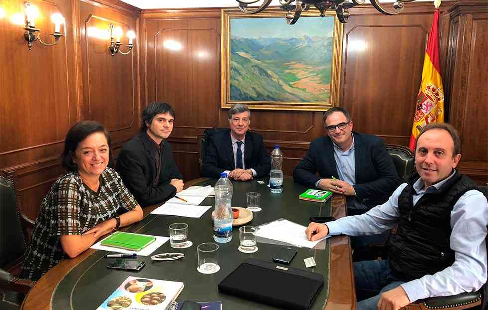 FEPORCYL presenta alegaciones a ordenación de las explotaciones porcinas FEPORCYL presenta alegaciones a ordenación de las explotaciones porcinas