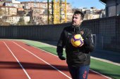 López Garai: "Hay que intentar no asustarse en Riazor" López Garai: "Hay que intentar no asustarse en Riazor"