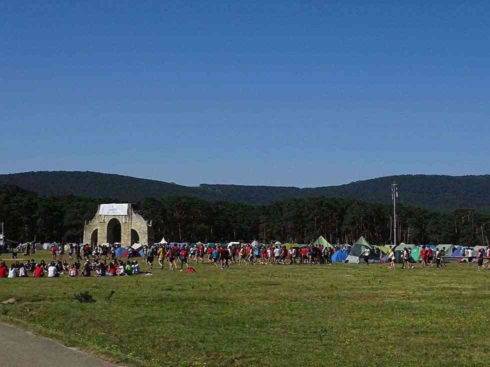 El campamento "Raso de la Nava", con más de 4.500 campistas El campamento "Raso de la Nava", con más de 4.500 campistas