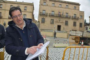 El PP critica la colocación de adoquines irregulares que dificultan el tránsito peatonal El PP critica la colocación de adoquines irregulares que dificultan el tránsito peatonal