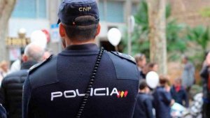 Tres detenidos por agredir a un amigo en un cumpleaños Tres detenidos por agredir a un amigo en un cumpleaños