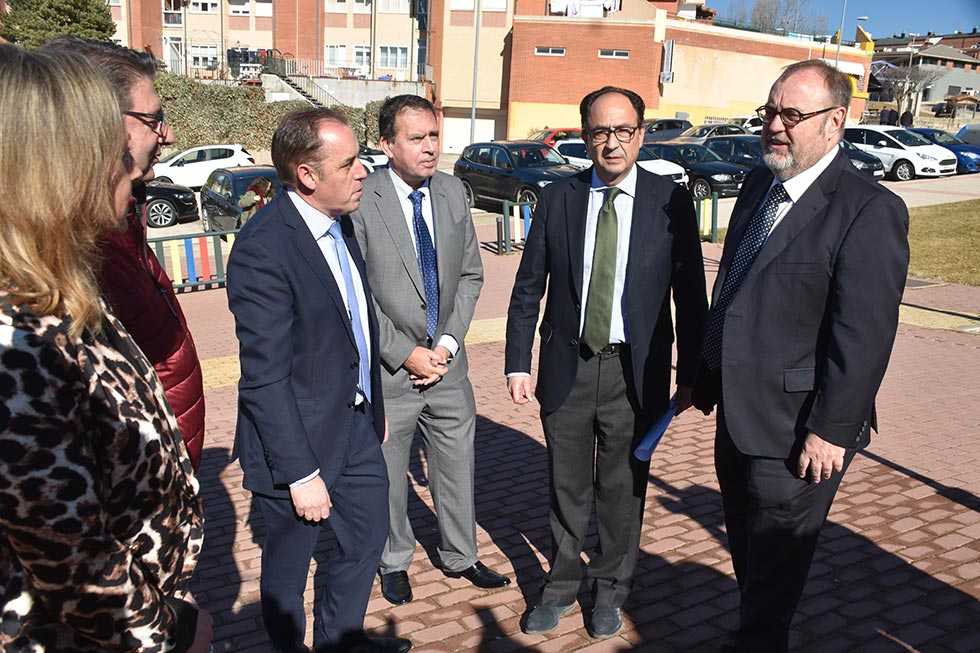 Rey visita la segunda ampliación del colegio "Gerardo Diego" Rey visita la segunda ampliación del colegio "Gerardo Diego"