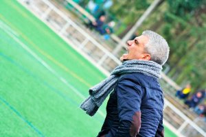 El entrenador de la Arandina insulta y se encara con los periodistas El entrenador de la Arandina insulta y se encara con los periodistas