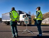 La DGT intensifica el control de camiones, autobuses y furgonetas La DGT intensifica el control de camiones, autobuses y furgonetas