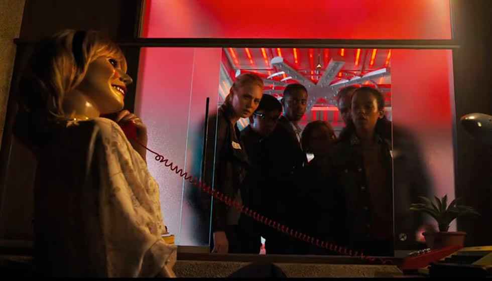 Renovación de la cartelera de Cines Lara Renovación de la cartelera de Cines Lara