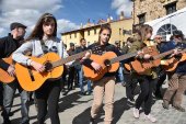 Duruelo de la Sierra sale de ronda en carnaval Duruelo de la Sierra sale de ronda en carnaval