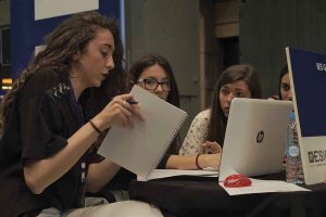 3 de cada 4 jóvenes se marcharía para mejorar profesionalmente 3 de cada 4 jóvenes se marcharía para mejorar profesionalmente