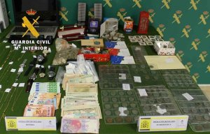 Detenidos dos jóvenes tras intento de robo en gasolinera de A-2 Detenidos dos jóvenes tras intento de robo en gasolinera de A-2
