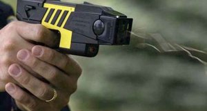 CSIF pide pistolas eléctricas para los funcionarios de prisiones CSIF pide pistolas eléctricas para los funcionarios de prisiones