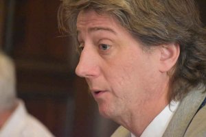 Martínez acata "con equilibrio" la prohibición de Junta Electoral Martínez acata "con equilibrio" la prohibición de Junta Electoral