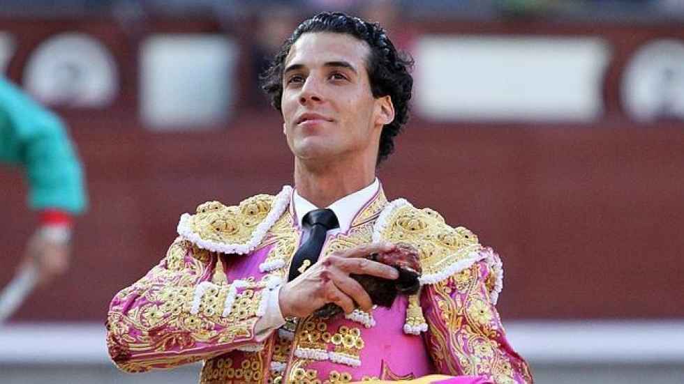 Entretenida tarde de toros en El Burgo de Osma Entretenida tarde de toros en El Burgo de Osma