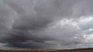 AEMET prevé lluvia y tormentas en la tarde del lunes santo AEMET prevé lluvia y tormentas en la tarde del lunes santo
