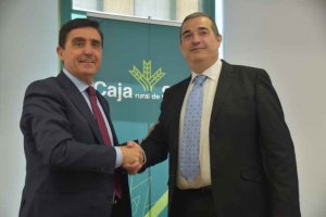 Dos convenios para respaldar las iniciativas empresariales en la provincia Dos convenios para respaldar las iniciativas empresariales en la provincia