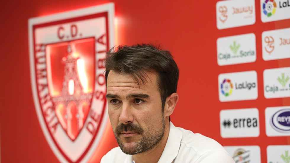 López Garai: "Sólo tenemos que centrarnos en el Albacete" López Garai: "Sólo tenemos que centrarnos en el Albacete"