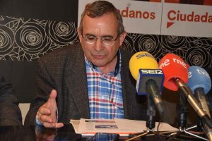 Cs se compromete a una nueva RPT para reducir la interinidad Cs se compromete a una nueva RPT para reducir la interinidad