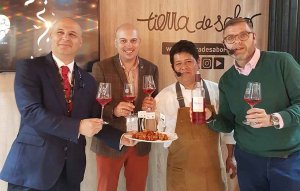 El torrezno se Soria se hermana con la D.O. Cigales El torrezno se Soria se hermana con la D.O. Cigales