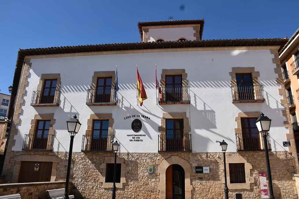 Acuerdos del Claustro del Centro Asociado de la UNED Acuerdos del Claustro del Centro Asociado de la UNED
