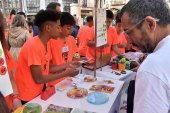 Cinco cooperativas de escolares venden sus productos en mercadillo Cinco cooperativas de escolares venden sus productos en mercadillo