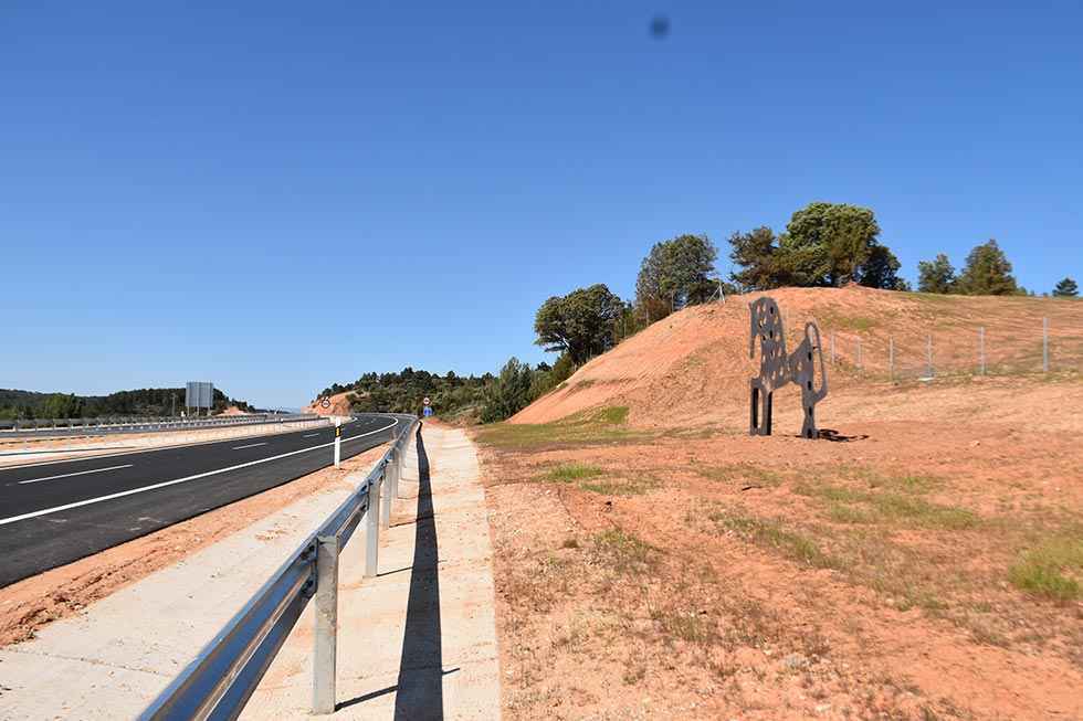 Los transportistas celebran San Cristóbal con nuevo retraso de A-11 Los transportistas celebran San Cristóbal con nuevo retraso de A-11