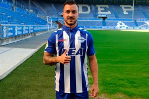 El lateral Héctor Hernández, quinto fichaje del Numancia El lateral Héctor Hernández, quinto fichaje del Numancia