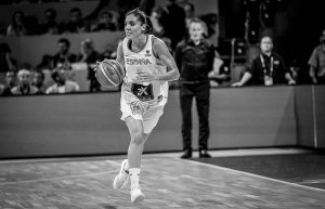 Borobia homenajea a la baloncestista Cristina Ouviña Borobia homenajea a la baloncestista Cristina Ouviña