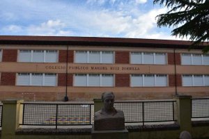Educación destina 8 millones a reformas en 251 colegios Educación destina 8 millones a reformas en 251 colegios