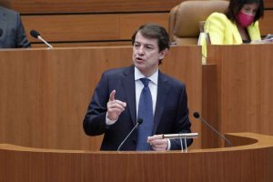 Mañueco ofrece un pacto para los presupuestos de "recuperación" Mañueco ofrece un pacto para los presupuestos de "recuperación"