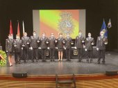Diez policías juran cumplir las obligaciones del cargo Diez policías juran cumplir las obligaciones del cargo