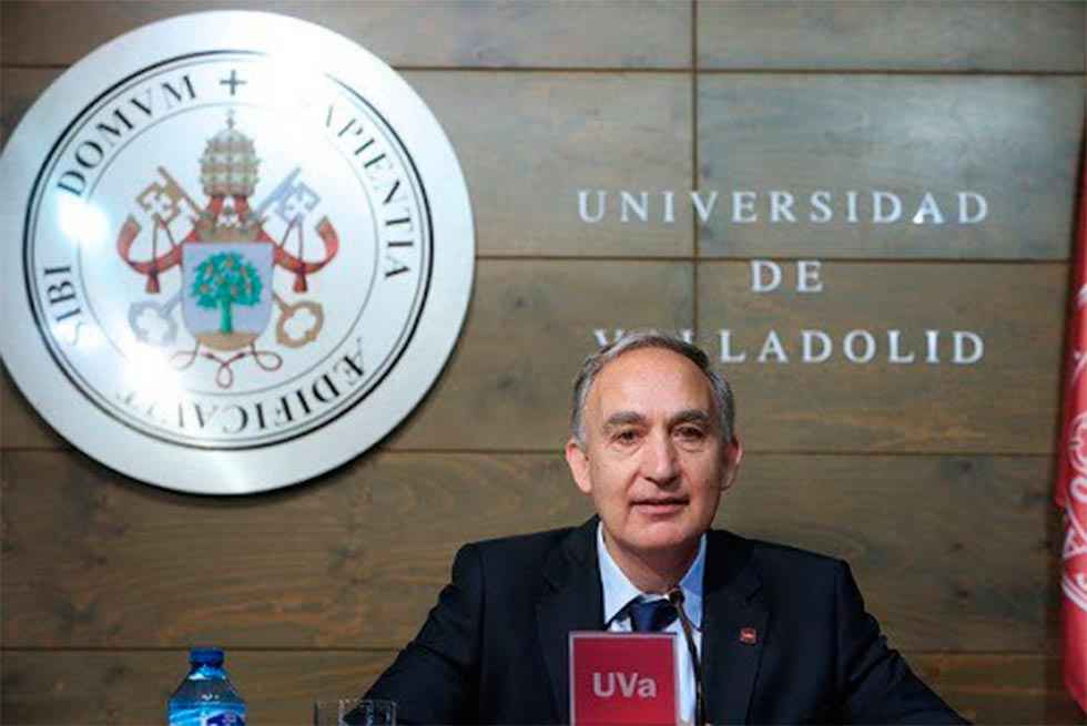alt=