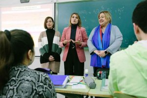 El PSOE pide a Lucas que explique planes para nuevo curso El PSOE pide a Lucas que explique planes para nuevo curso
