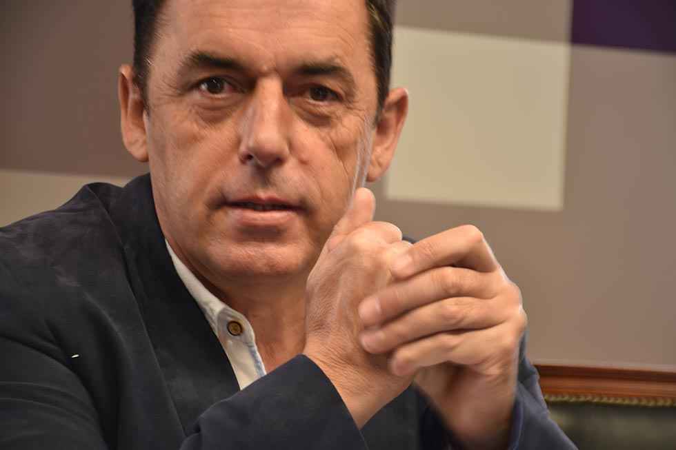alt=