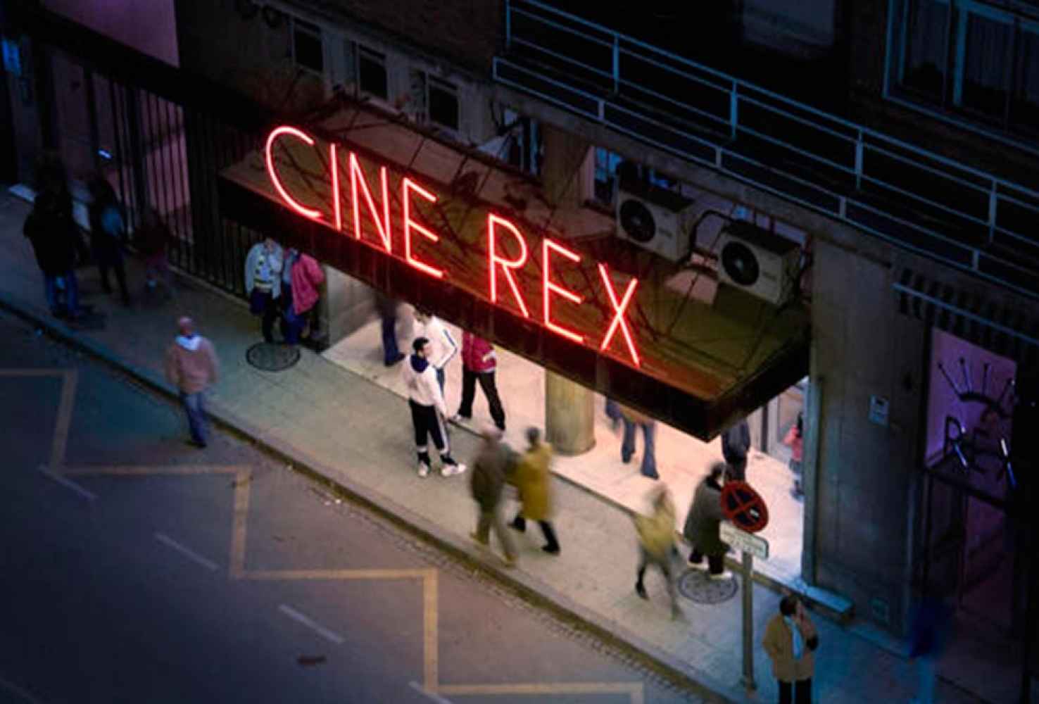 Piden conservación de mobiliario de Cine Rex