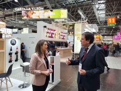 La Junta respalda esfuerzo exportador de sector vitivinícola